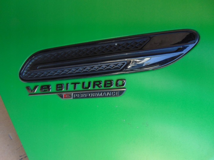 AILE DROIT AVANT MERCEDES AMG GT A2908810200