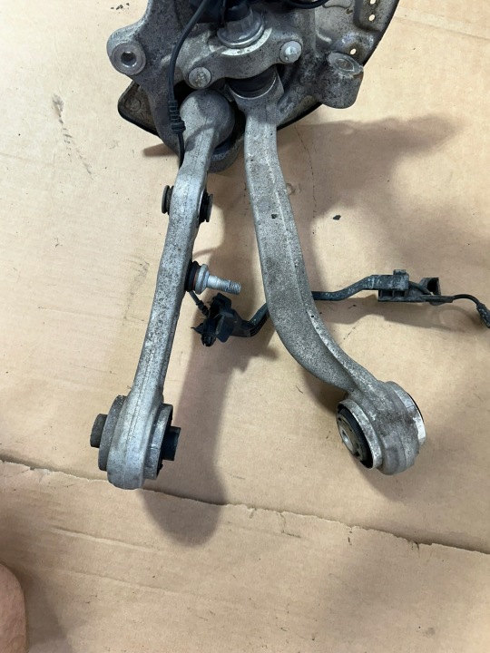ROTULE DE DIRECTION GAUCHE AVANT AVANT BRAS DE SUSPENSION MOYEU MERCEDES C W205 DES