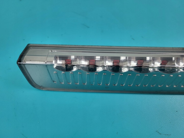 RENAULT LAGUNA III 10R TROISIÈME LANTERNE STOP UNIVERSEL