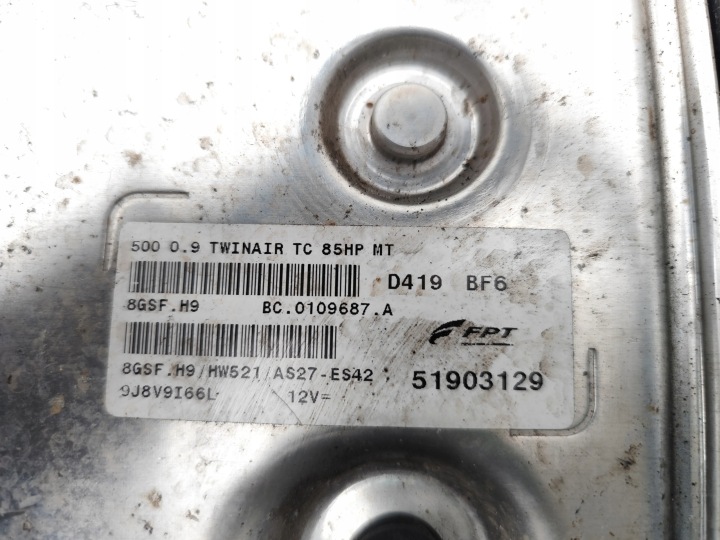 FIAT 500 CONTRÔLEUR MODULE ECU 0.9 ESSENCE 63KW (86 HP) 51903129 8GSFH9
