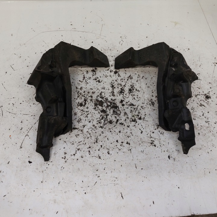 VOLVO V40 II INSONORISATION GARDE-BOUE GAUCHE DROIT 31371933 31371932