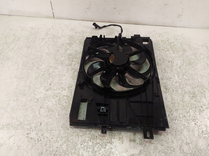 VENTILATEUR RADIATEUR ÉLECTRIQUE CITROEN C4 PEUGEOT 308 8291539