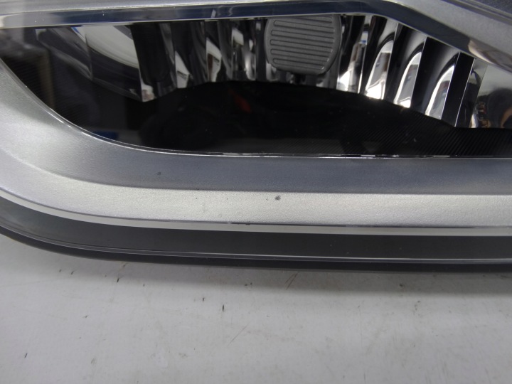 AUDI Q3 8U LIFT 14-18 PHARE GAUCHE XÉNON NON ADAPTATIF LED 8U0941005C ORIGINAL