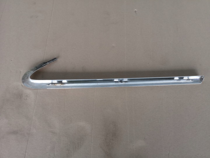 MOULURE VITRES CHROME GAUCHE A6 C6 BERLINE 4F5853345A