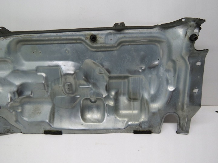 VOLVO V70 2015 PROTECTION THERMIQUE CHAMBRES MOTEUR