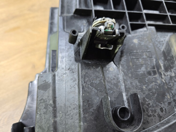 BMW 3 F30 F31 LIFT PHARE AVANT AVANT DROITE ORDINAIRE 7365596-09