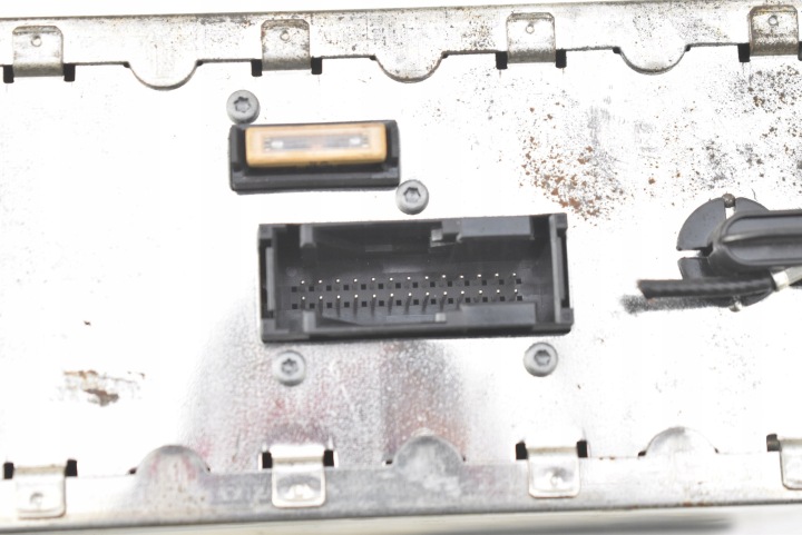 LECTEUR DE CARTE DISQUES NAVIGATION AUDI A8 D2 97R