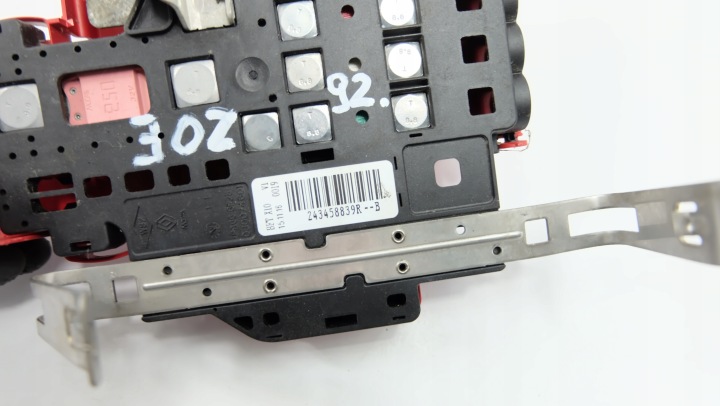 RENAULT ZOE FUSIBLE SERRE-CÂBLE 243458839R