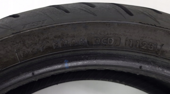 PNEU ARRIÈRE ARRIÈRE BRIDGESTONE BATTLAX T31R GT 180/55-17 M/C 73W DOT: 1123