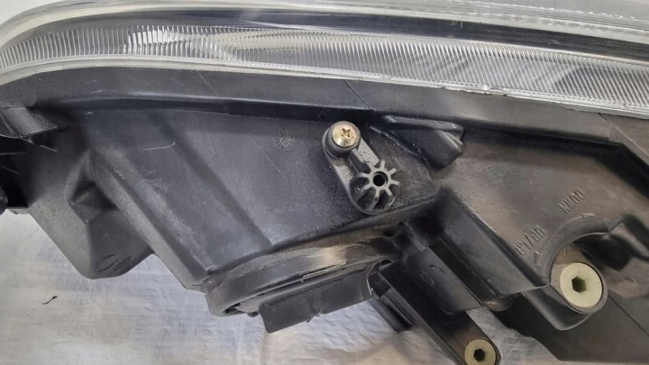 OPEL ASTRA J IV LIFT PROJECTEUR PHARE AVANT DROIT EUROPE 13371600