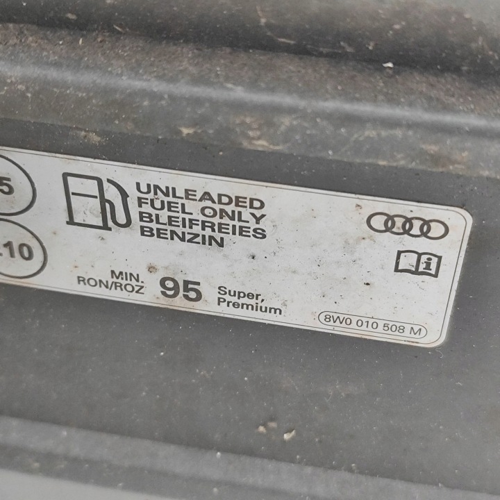 AUDI Q3 F3 2018 CLAPET GOULOTTE DE REMPLISSAGE CARBURANTS