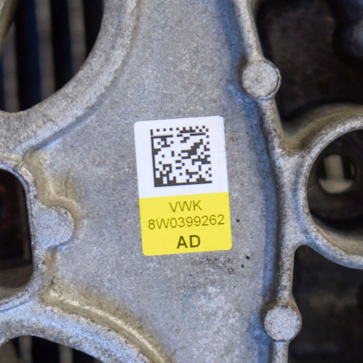 AUDI A4 S4 B9 8W 2018 POIGNÉE FIXATION BOÎTE DE VITESSES