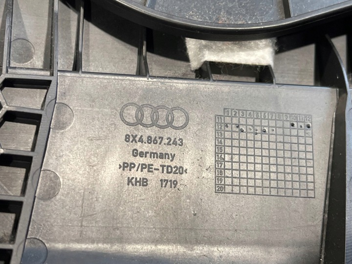 2012 AUDI A1 PAVILLON 8X4867505A