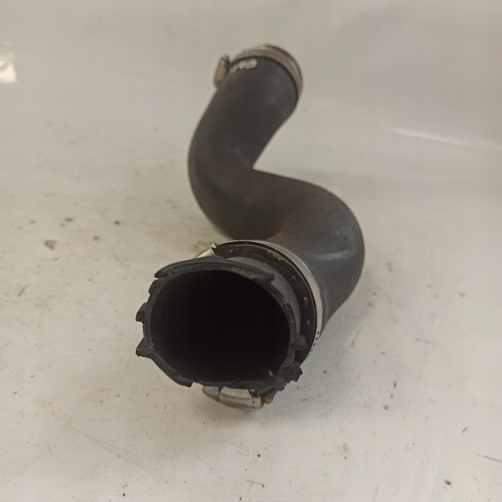 FORD FOCUS MK3 1.0 TUYAU ÉCHANGEUR D'AIR DE SURALIMENTATION CV61-6K863-AF