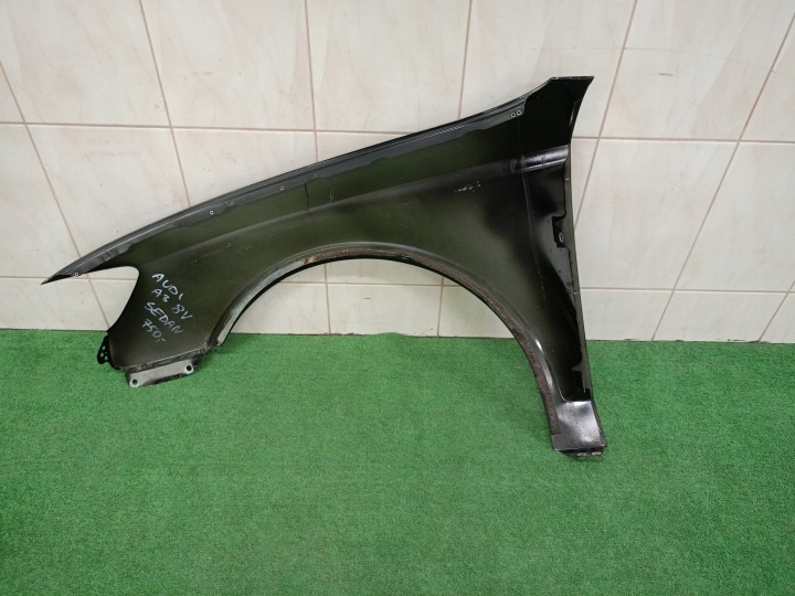 AILE AVANT GAUCHE AUDI A4 8K0 AVANT RESTYLAGE
