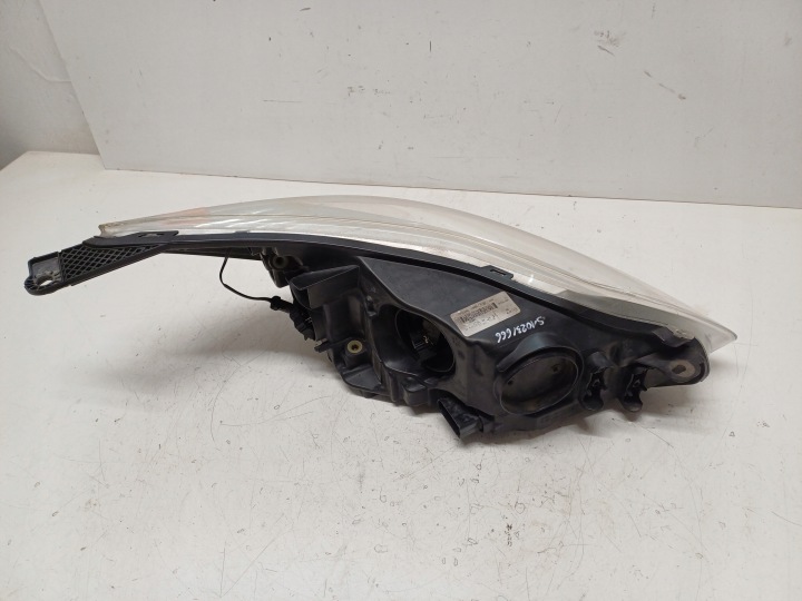 FORD FOCUS MK3 10-14 PHARE GAUCHE AVANT BM51-13W030-AJ