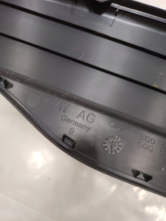 VOLKSWAGEN OE 5Q0129954 PROTECTION ADMISSION AIR