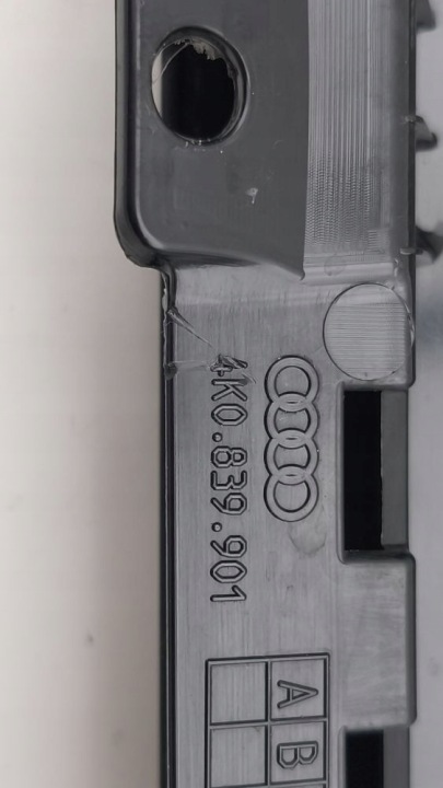 AUDI A6 S6 C8 4K 2024 MOULURE VITRES ARRIÈRE 4K0839901