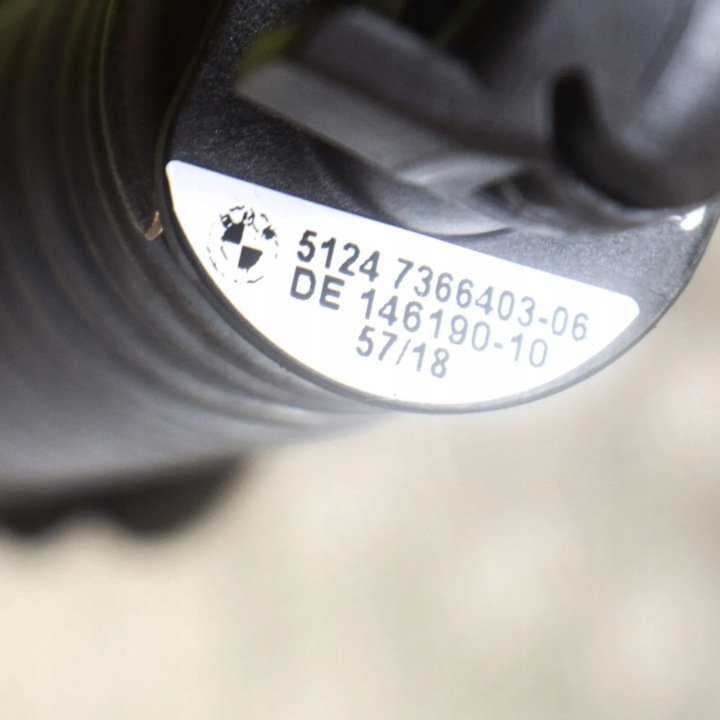 GAUCHE SERVOMOTEUR COUVERCLES DE COFFRE COUVERCLES DE COFFRE BMW 5 (G30) 7366403 2.0L 2017