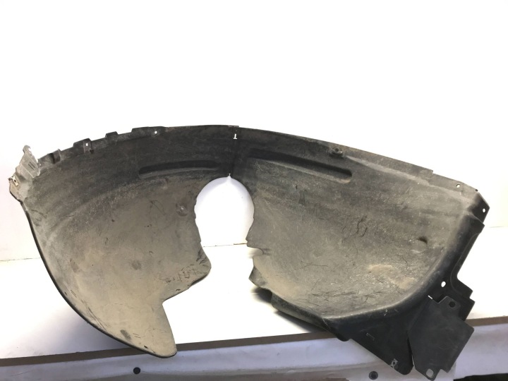 PASSAGE DE ROUE AVANT GAUCHE AUDI Q4 E-TRON 20R-