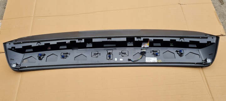 SPOILER SPOILER ARRIÈRE ARRIÈRE BENTLEY BENTAYGA 36A827933