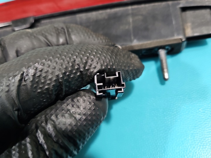 TROISIÈME LANTERNE STOP PIED VOLVO V90 UNIVERSEL 31371839