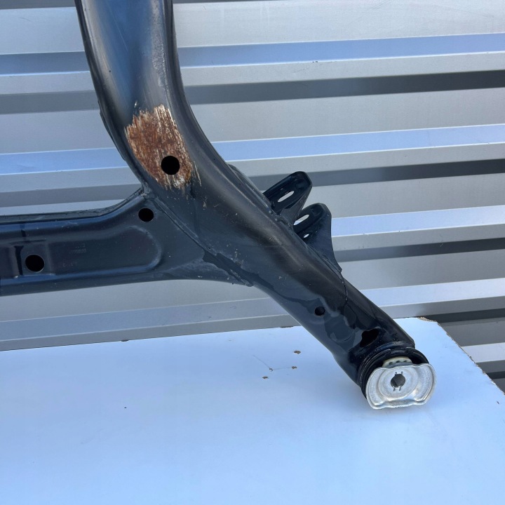 PORSCHE MACAN 95B CHÂSSIS CHÂSSIS ARRIÈRE 95B505235F
