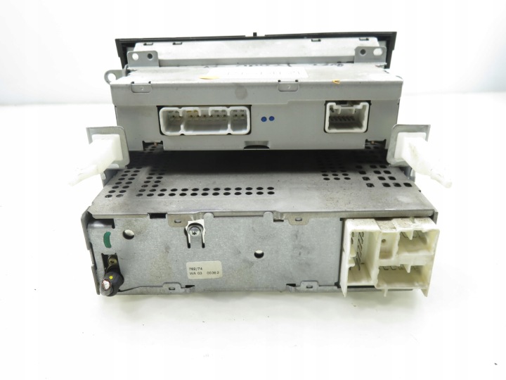 RADIO TOYOTA AVENSIS T22 8611005010
