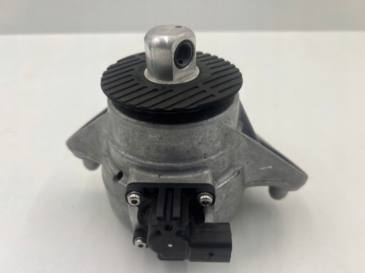 COUSSIN MOTEUR MERCEDES C-KLASA W205 C205 6.3 C63 63 AMG-S LIFT 4.0 2019