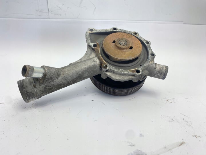 POMPE À EAU KOLO MERCEDES W124 M111 E200 E220 2,2 220 1112010401 1112020110