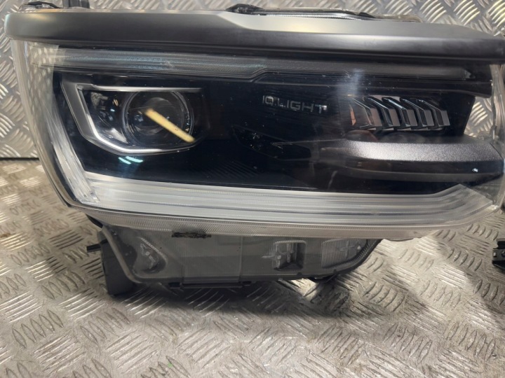 VW AMAROK II 23+ PHARE GAUCHE COMPLET LED IQ LIGHT N1XB-13E017-AD ORIGINALE