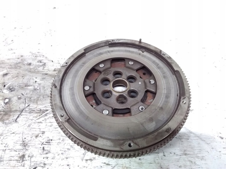 ENSEMBLE ADHÉRENCE SKODA SUPERB B8 (3V) 124060710