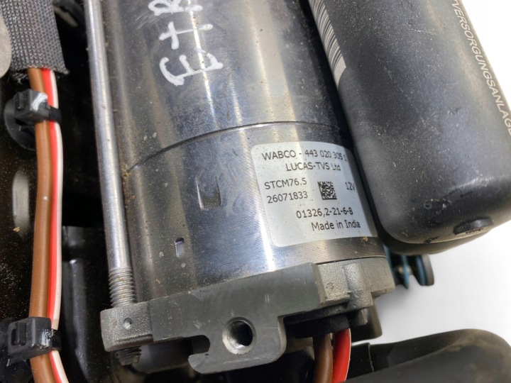 AUDI E-TRON 2021 COMPRESSEUR SUSPENSIONS ARRIÈRE PNEUMATIQUE 4KE616005E