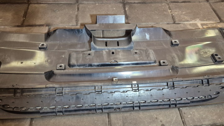 DAF XF 106 LIFT CALANDRE CAPOT GRILLE SUPÉRIEURE