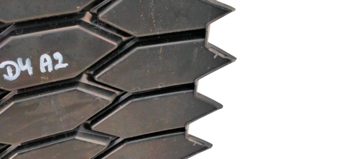 5H0853665L VW GOLF VIII 8 GRILLE CALANDRE PARE-CHOCS GAUCHE AVANT GAUCHE AVANT