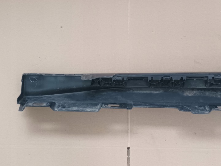 MOULURE SEUIL DROITE AUDI A5 II 8W SEUIL DROIT S-LINE