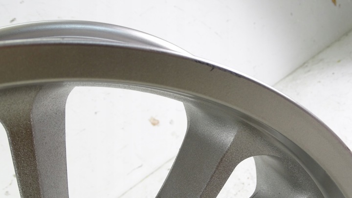 R235 HONDA GOLD WING GL 1800 SC79 KOLO JANTE ARRIÈRE 01-42650-MKC-A00