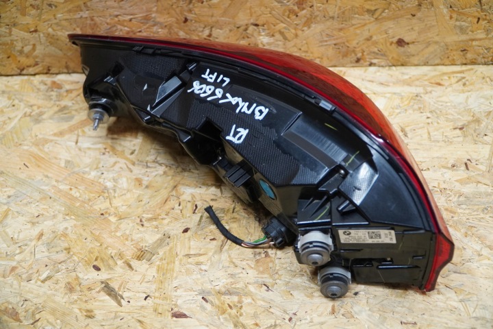 PHARE ARRIÈRE GAUCHE 7421114 OU DROITE 7421113 BMW X6 G06 LIFT ORIGINAL 23R EURO