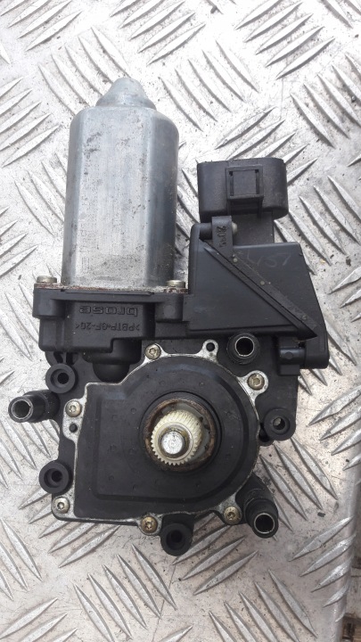 AUDI A4 B5 PETIT MOTEUR ÉLÉVATEUR VITRES GAUCHE AVANT 113846-100