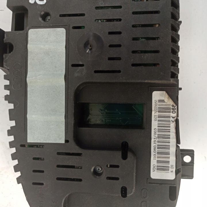 AUDI A2 1,4 TDI TABLEAU DE BORD TABLEAUX DE BORD 110080192/003 8Z0920900T