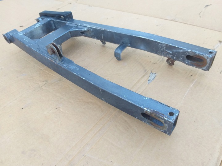 SUZUKI RG 80 BRAS DE SUSPENSION ARRIÈRE GLISSIÈRE CHAÎNES SUZUKI RG80