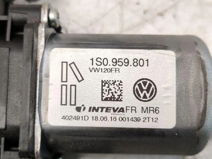 PETIT MOTEUR VITRES AVANT DROITS PORTES VW UP (121, 122, BL1, BL2)