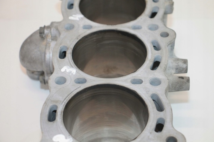 SUZUKI GSXR 600 750 96-00 SRAD PISTON AVEC TLOKAMI