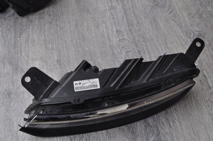 CITROEN C3 III 3 LIFT PHARES ANTIBROUILLARD PHARE LED FJD GAUCHE GAUCHE AVANT 9833480680