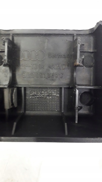 8L0881349C PROTECTION CALANDRE SIÈGES AUDI A3 8L