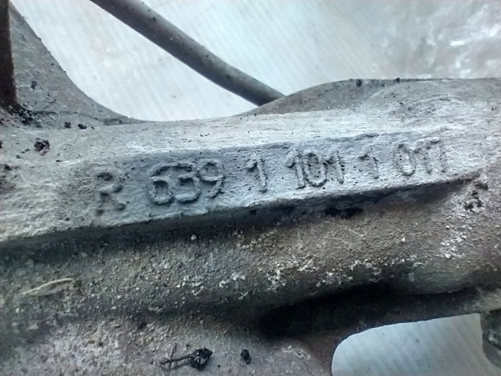 MERCEDES VITO W639 CRÉMAILLÈRE DE DIRECTION ANGLAIS R63911011017