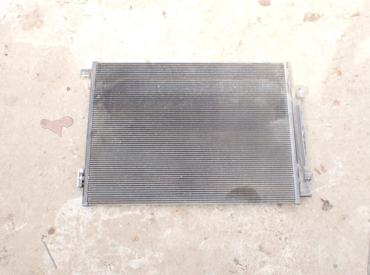 RADIATEUR CLIMATISATION MASERATI QUATTROPORTE GHIBLI 2015