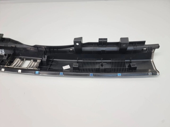 REVÊTEMENT SEUIL COUVERCLES DE COFFRE AUDI RS6 C7 4G9864483
