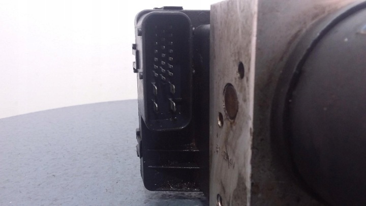 HYUNDAI SANTA FE I 2.0 CRDI POMPE ABS 02956-26110 58900-26160