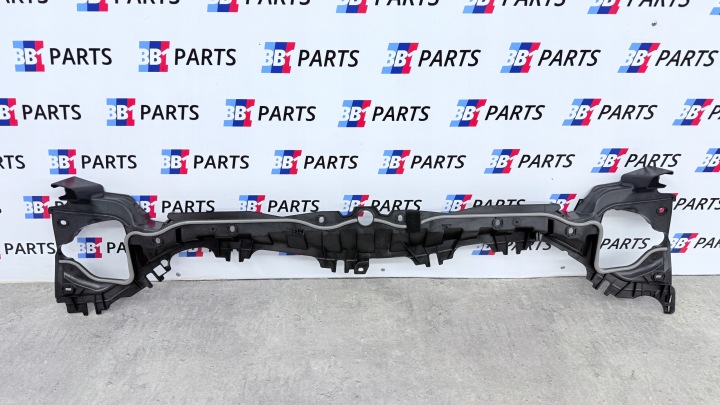MERCEDES H247 W247 GLA DOUBLURE DE PASSAGE DE ROUE INFÉRIEUR AVANT A2478304400